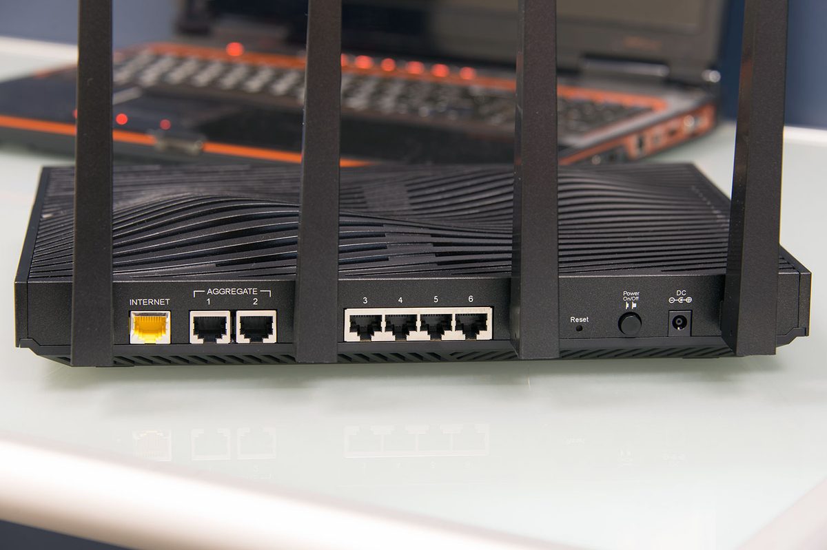 Netgear Nighthawk X8