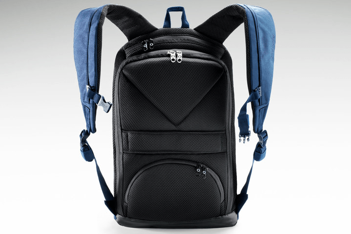 riutbag r15 hands on r10 back