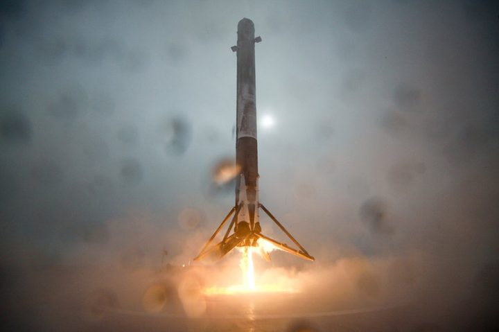 SpaceX-Barge
