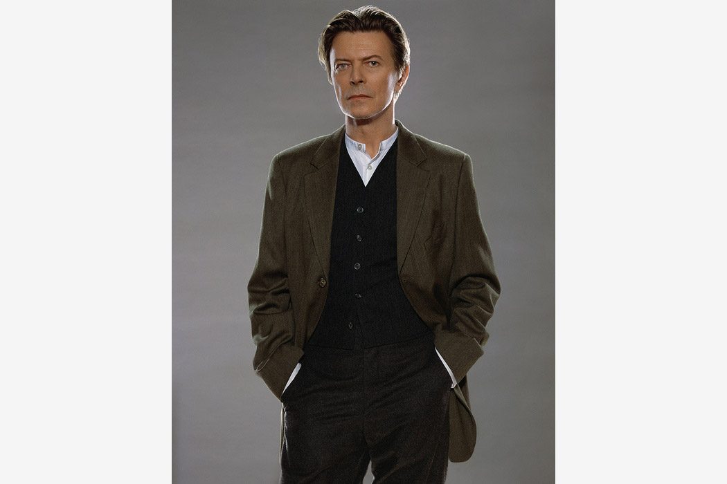 photographer markus klinko debuts unseen photos of david bowie by g5pf8flatfin