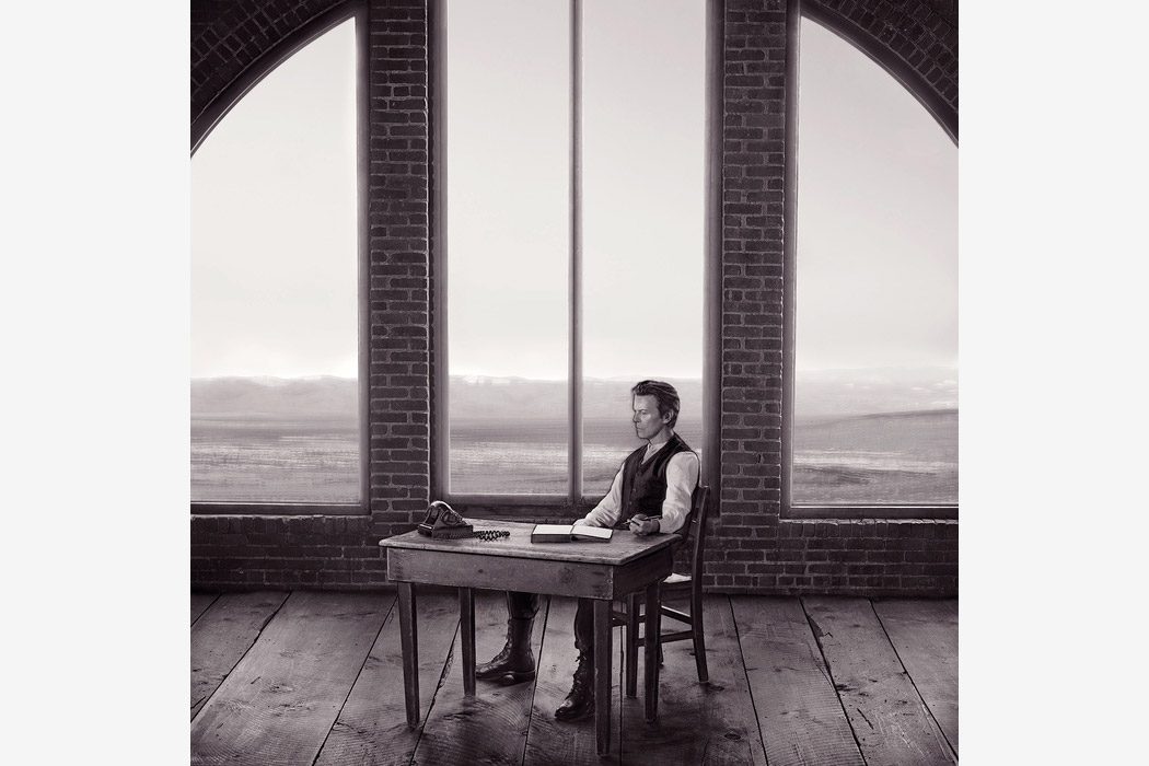 photographer markus klinko debuts unseen photos of david bowie by room