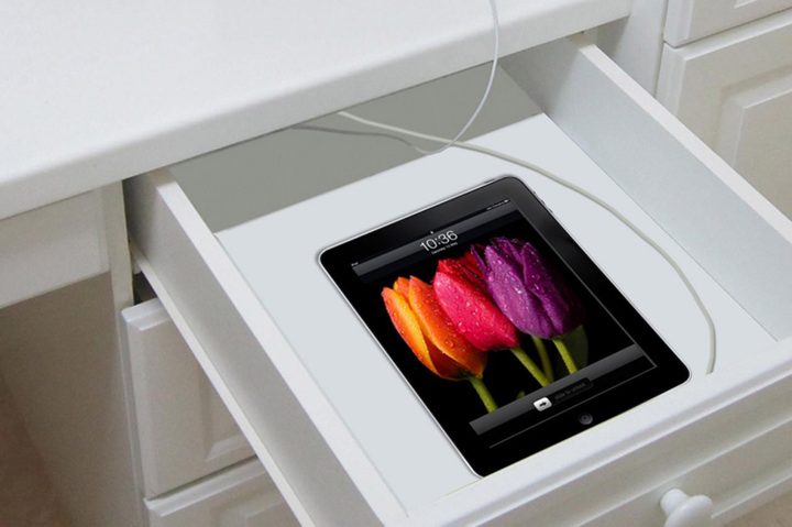Docking-Drawer_