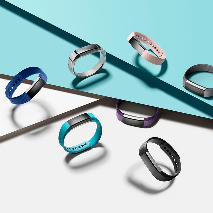 Fitbit-Alta-Family-1
