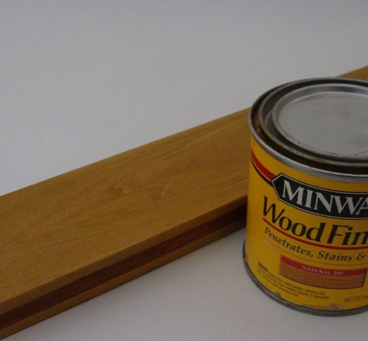 MagneticKnifeRack2