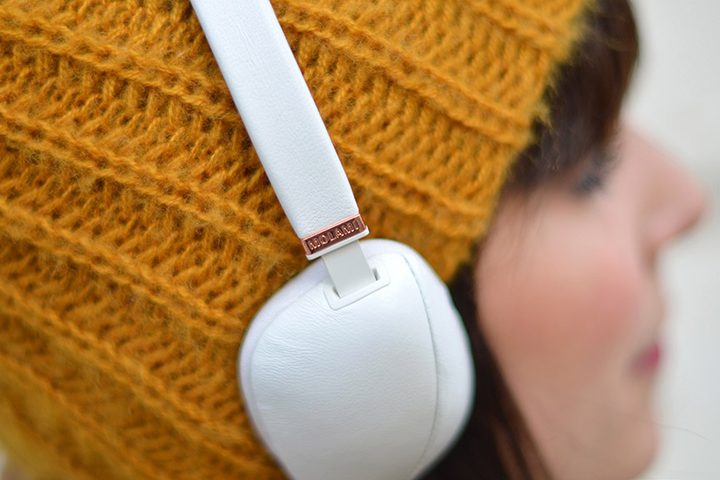 Molami-Plica-on-ear-headphone-()_
