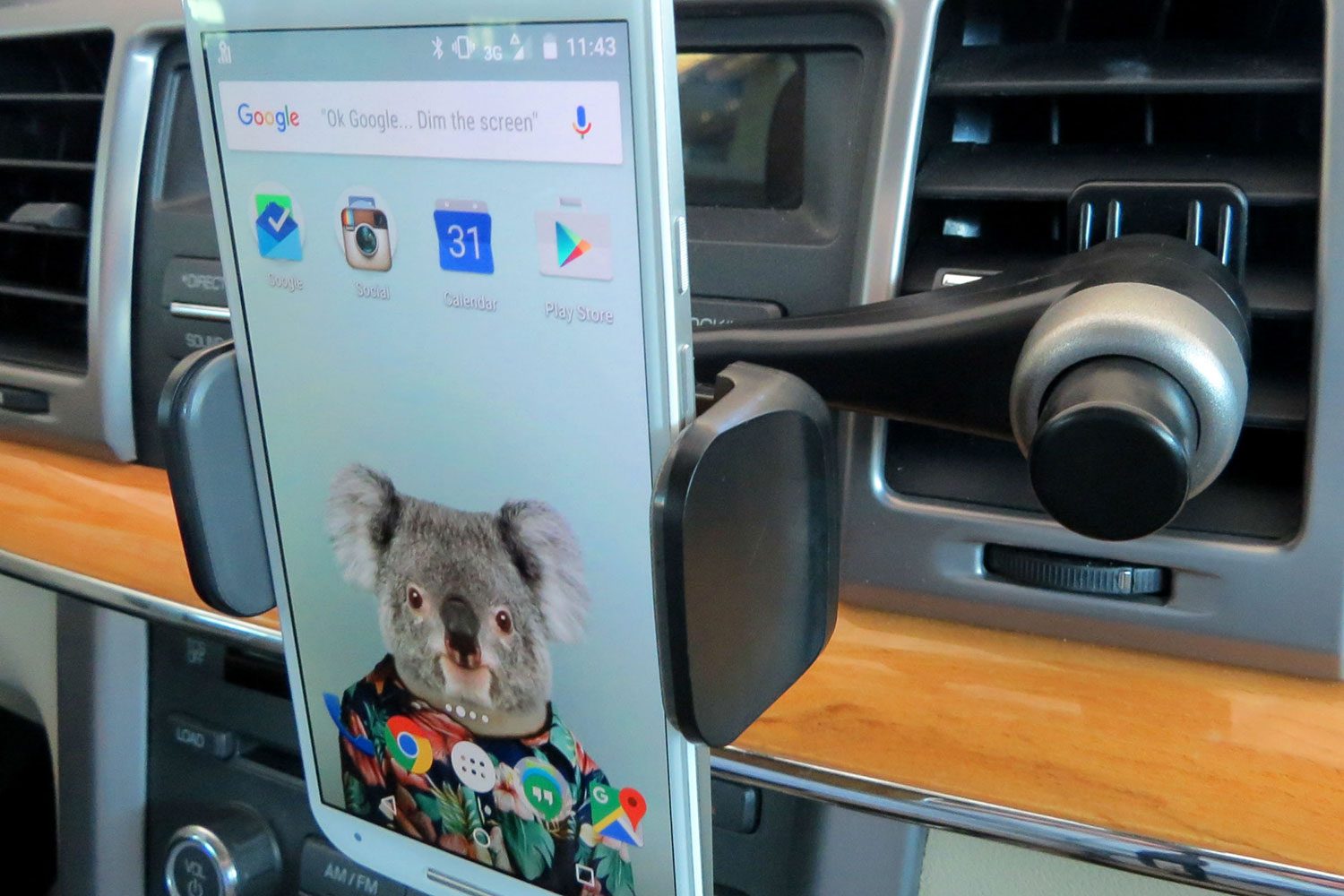 hands on satechi car mounts and accessories ventie adjustable vent phone mount
