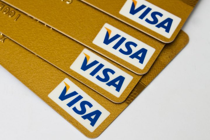Visa_Credit_Cards_123rf_10499938_ml
