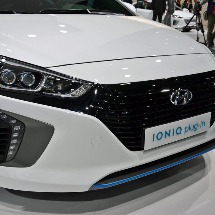 hyundai ioniq electric hybrid dt geneva 2