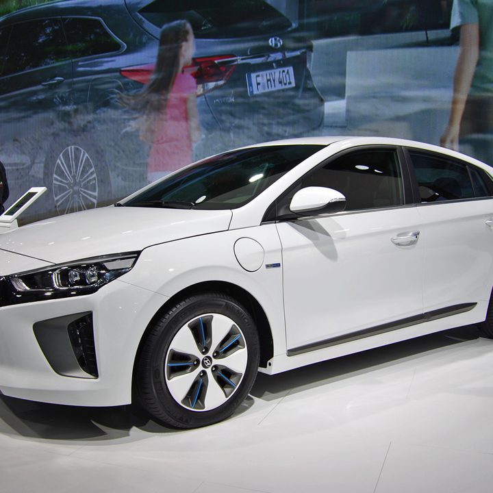 hyundai ioniq electric hybrid dt geneva 3