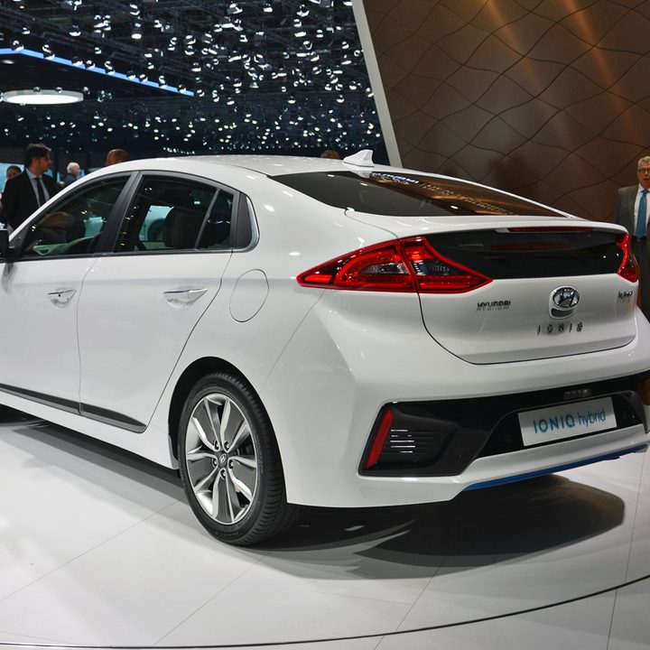 hyundai ioniq electric hybrid dt geneva 4