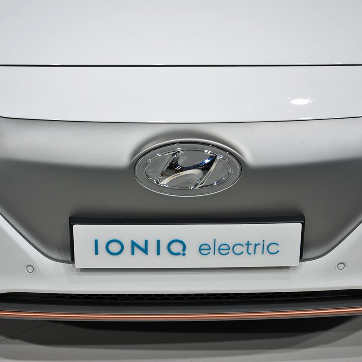 hyundai ioniq electric hybrid dt geneva 5