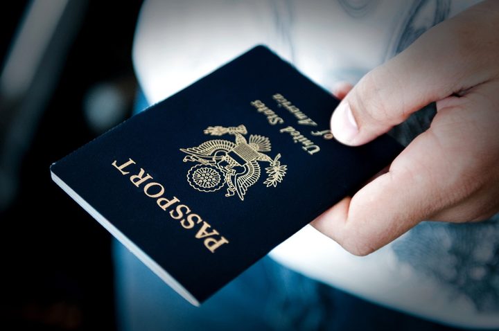 united-states-passport_greg-blomberg_123RF