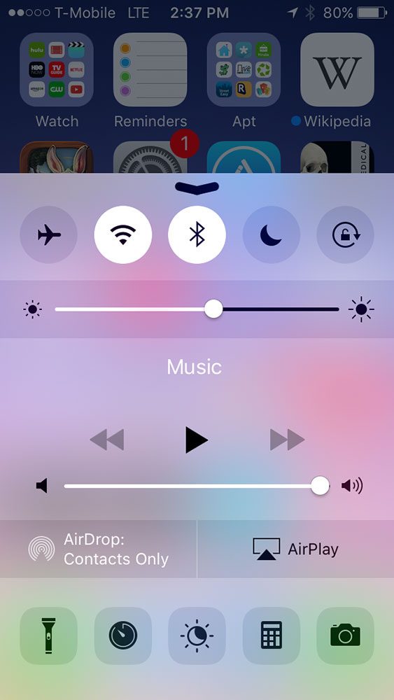 apple iphone se review screesnhot pull up menu