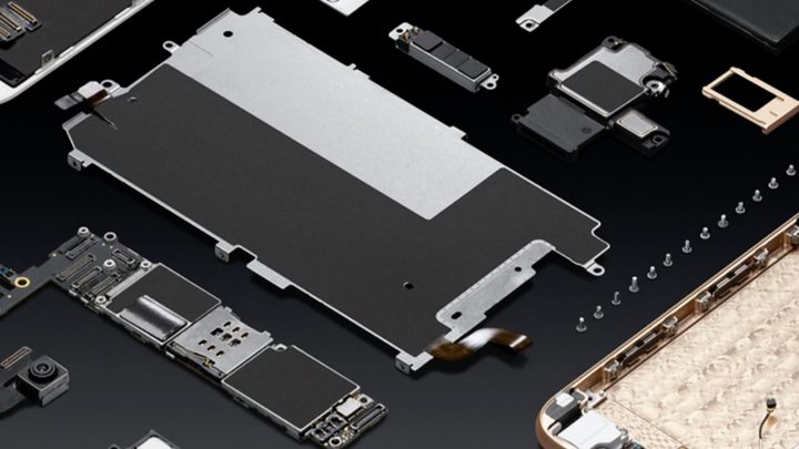 Apple's-new-recycling-robot-rips-old-iPhones-apart-in-search-of-gold,-and-more_