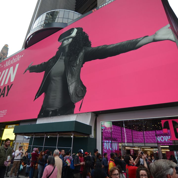 t mobile gives directvnow for switching