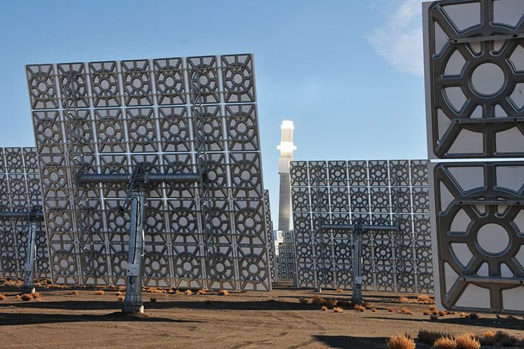 peek inside nevada solar plant 247 power molten salt highly accurate gps measurements and sophisticated software control algo