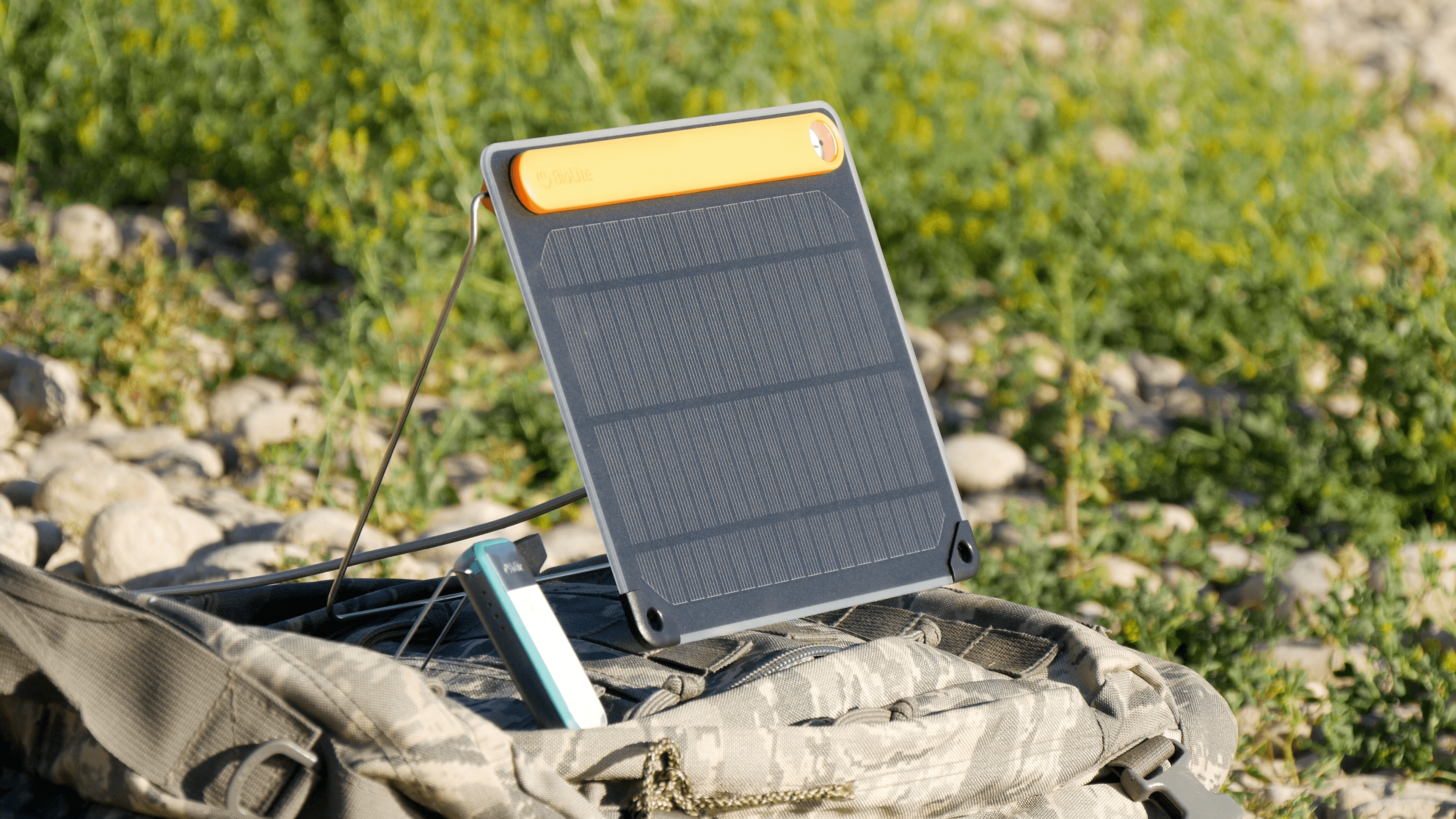 biolite solarpanel powerlight mini video review 08