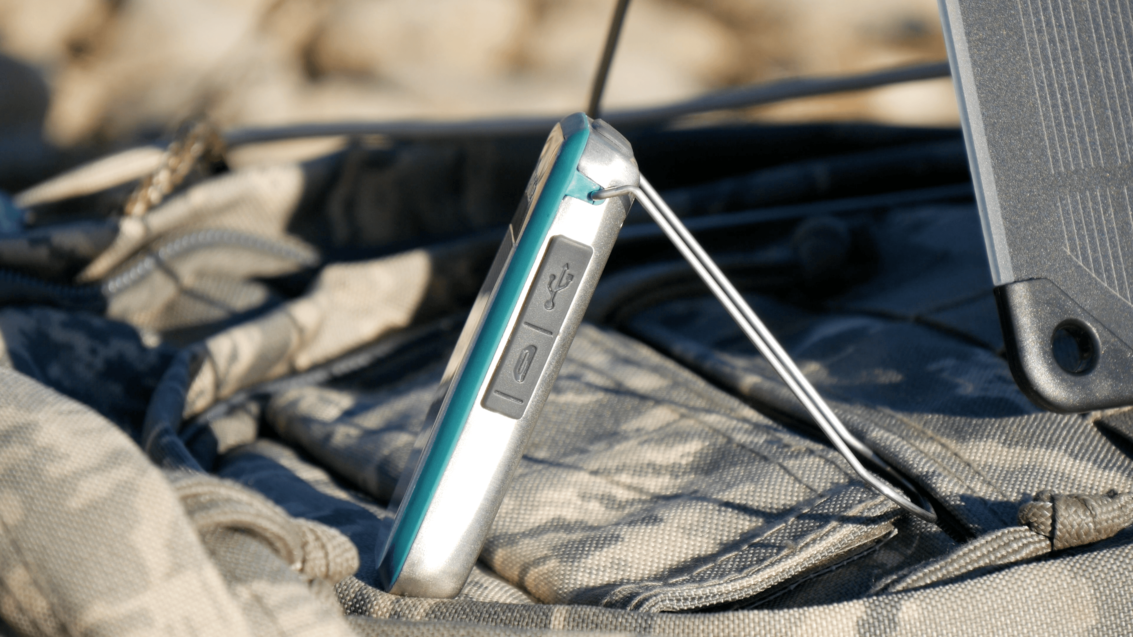 biolite solarpanel powerlight mini video review 11