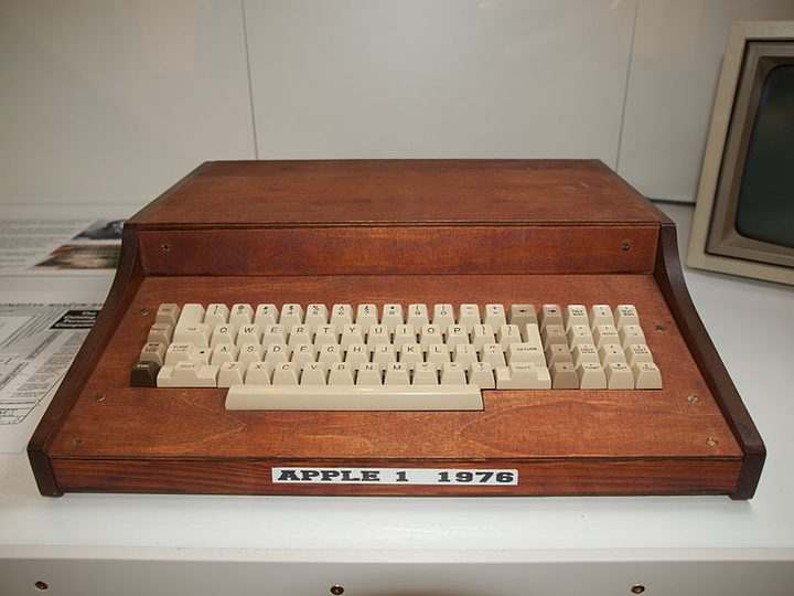 Apple 1