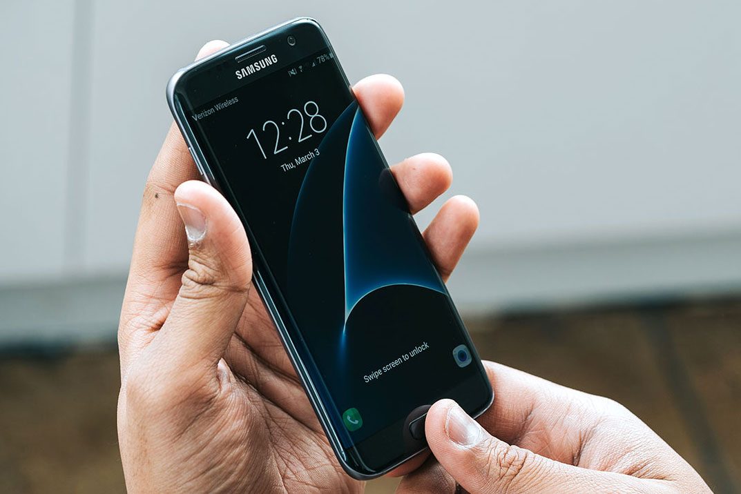 galaxy s7 edge catches fire version 1477332136 samsung design