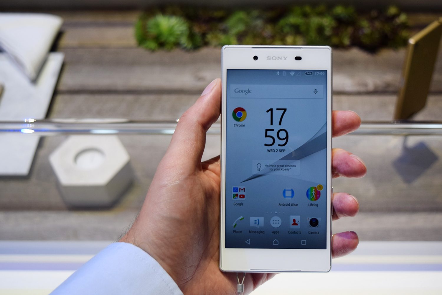 why sonys xperia phones keep failing in the us sony z5 0009