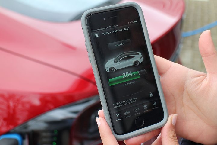 Tesla-Model-S-P90D_1361