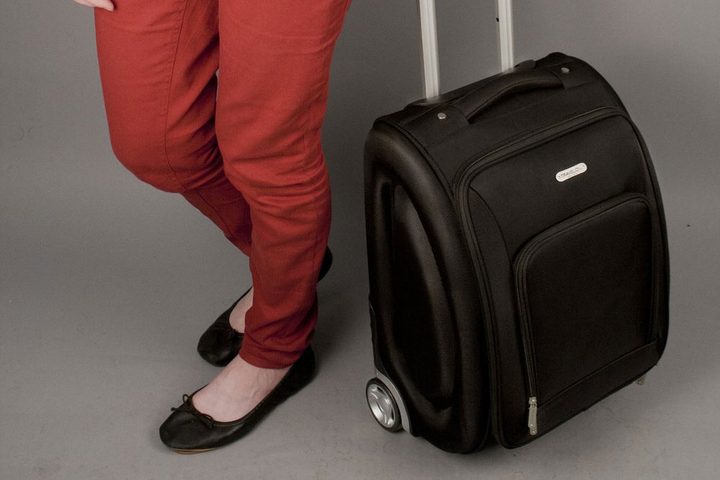Travelon-18'-wheeled-underseat-bag_