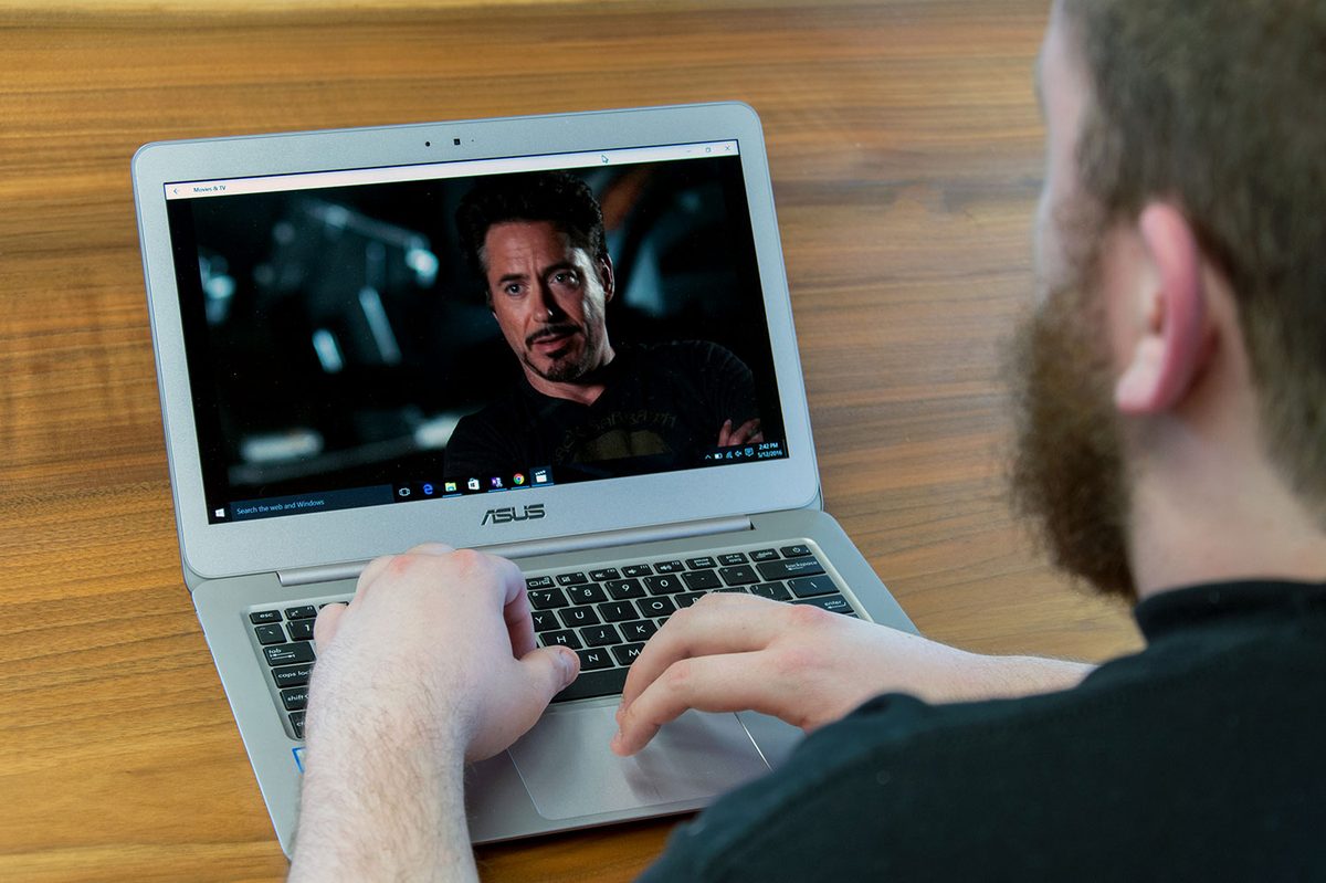 Asus Zenbook UX305UA