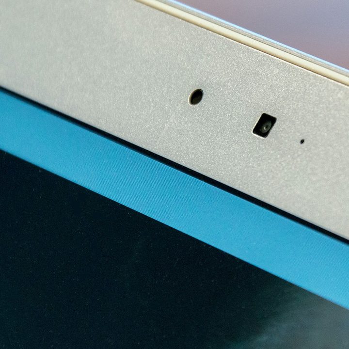 Asus Zenbook UX305UA