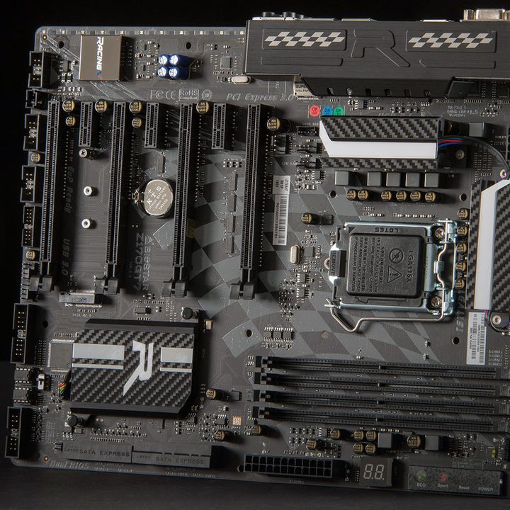 Biostar Z170GT7 motherboard.