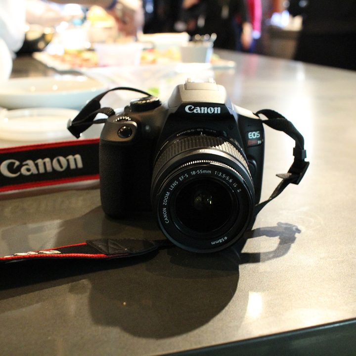 Canon T6