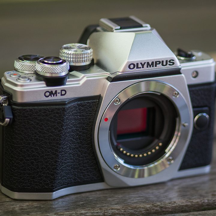Olympus O-MD E-M10 II
