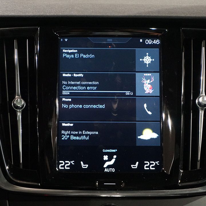 2017 Volvo S90