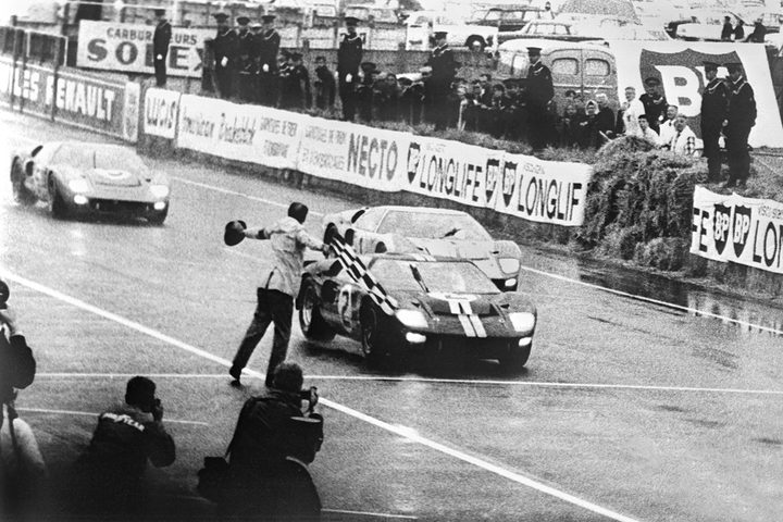 Ford GT40 wins Le Mans 1966