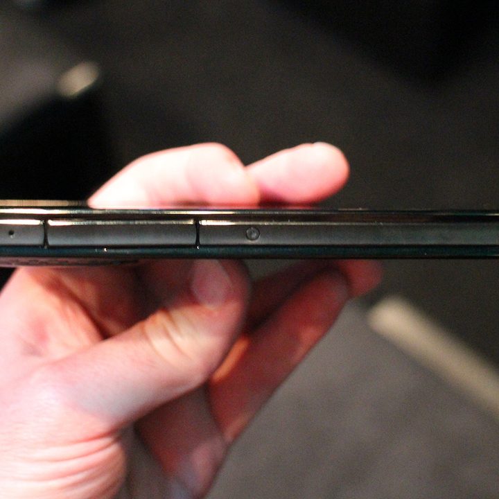 Sirin Labs Solarin Hands On