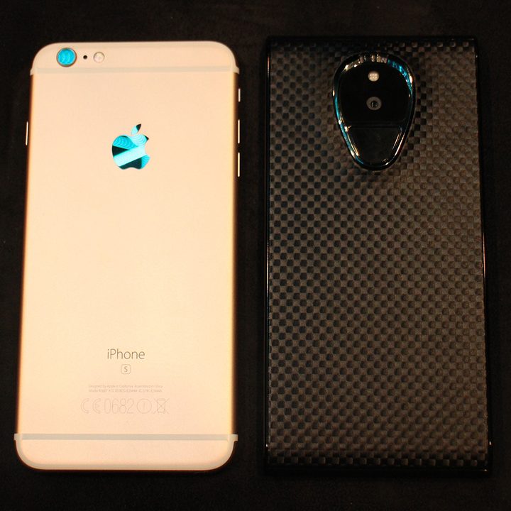 Sirin Labs Solarin Hands On