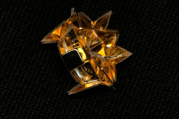 01-folded-robot