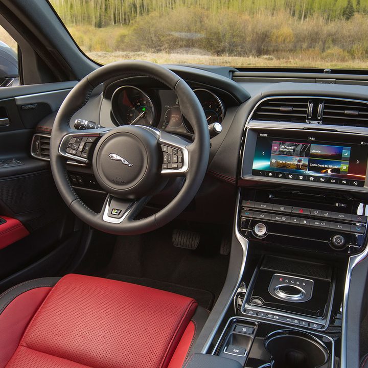 2017 Jaguar XE