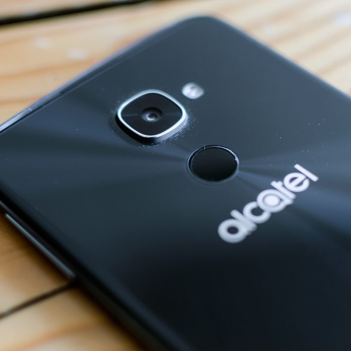 Alcatel Idol 4S