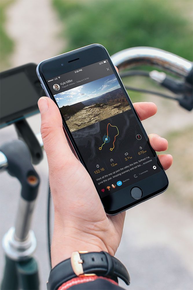 bycle case and app turns iphone into bike computer for tracking rides app1
