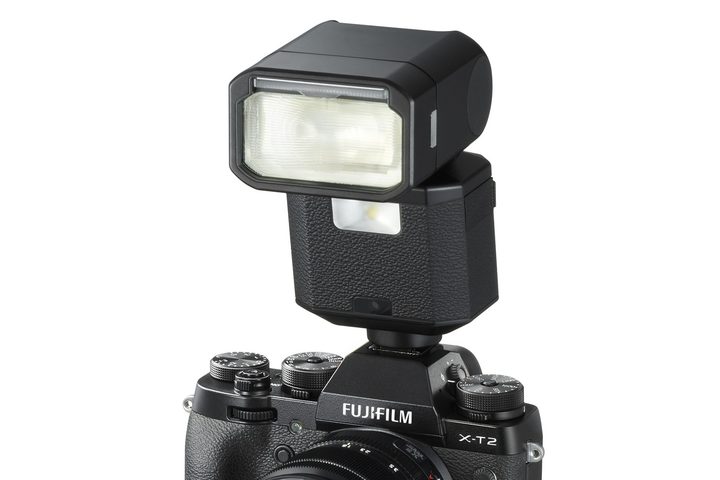 Fujifilm_X-T2_BK_EFX500_FrontLeft_White