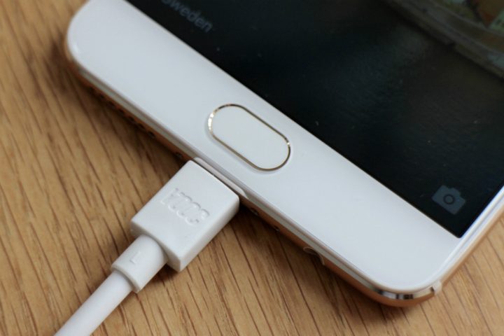 Oppo VOOC Charger