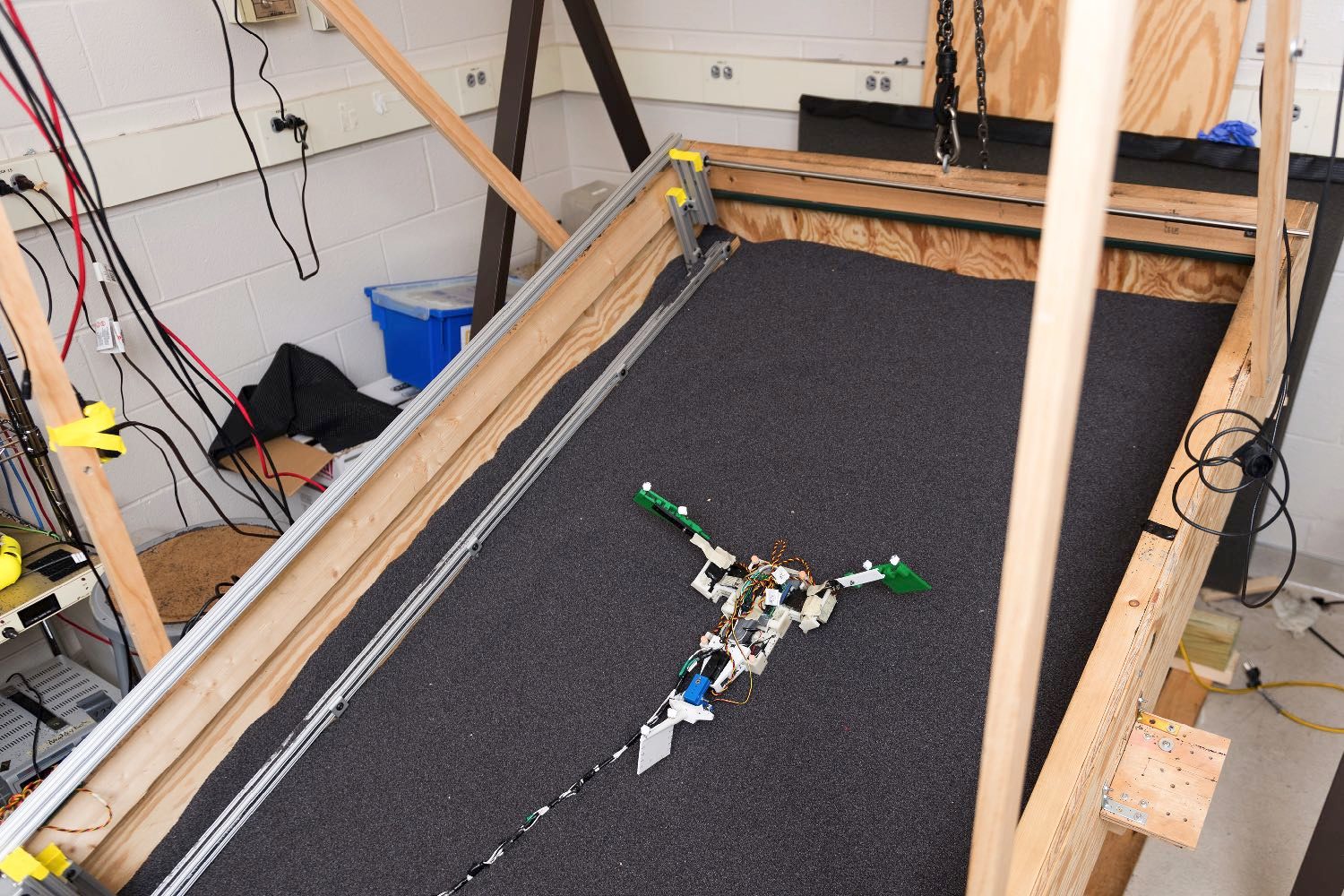 crawling robot robot4