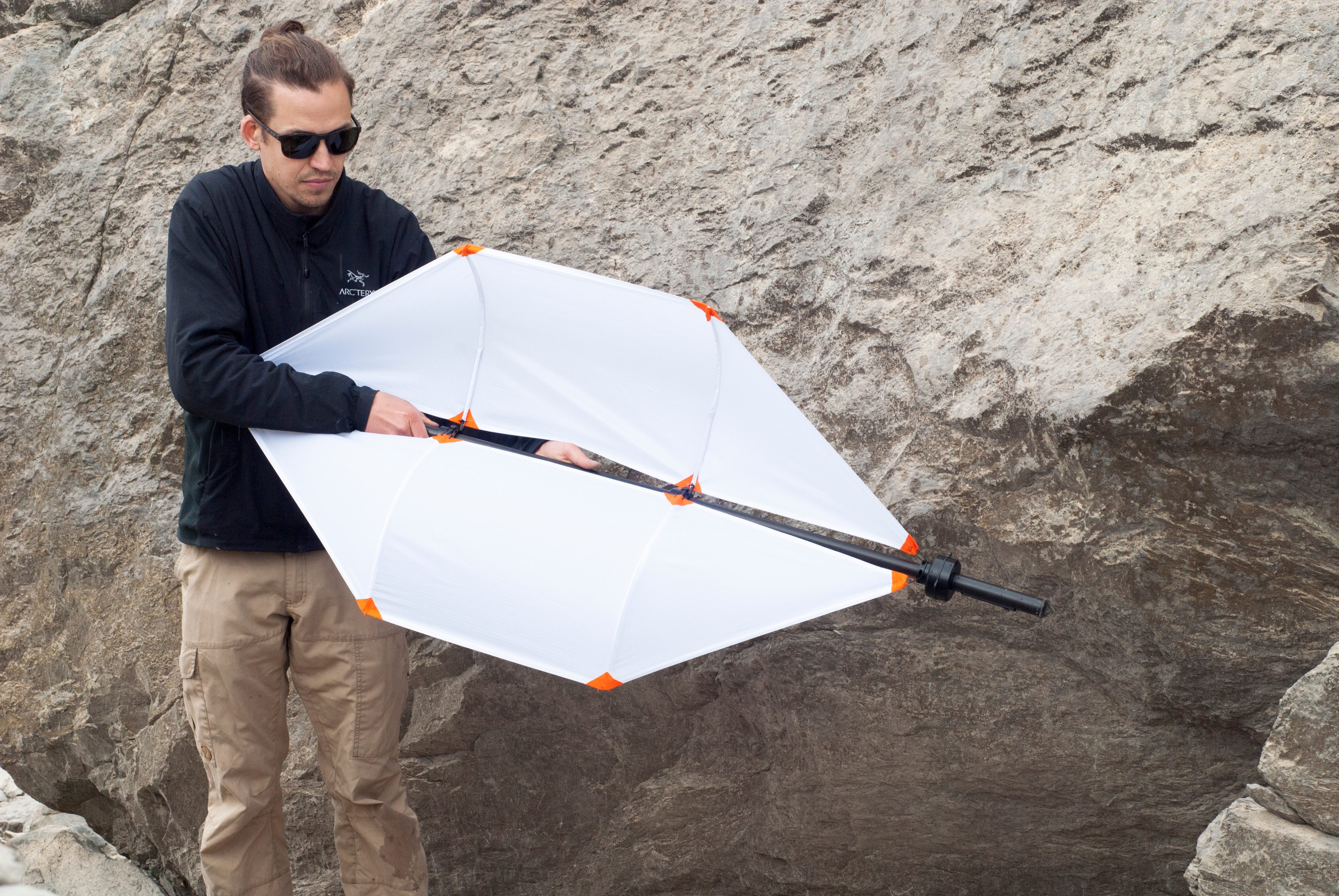 micro wind turbine usb charger 150529 scenario shoot 14
