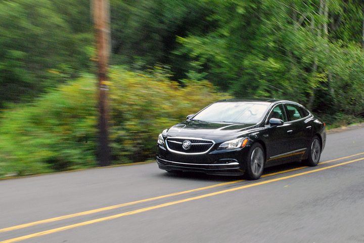 2017-Buick-LaCrosse-driving-v2