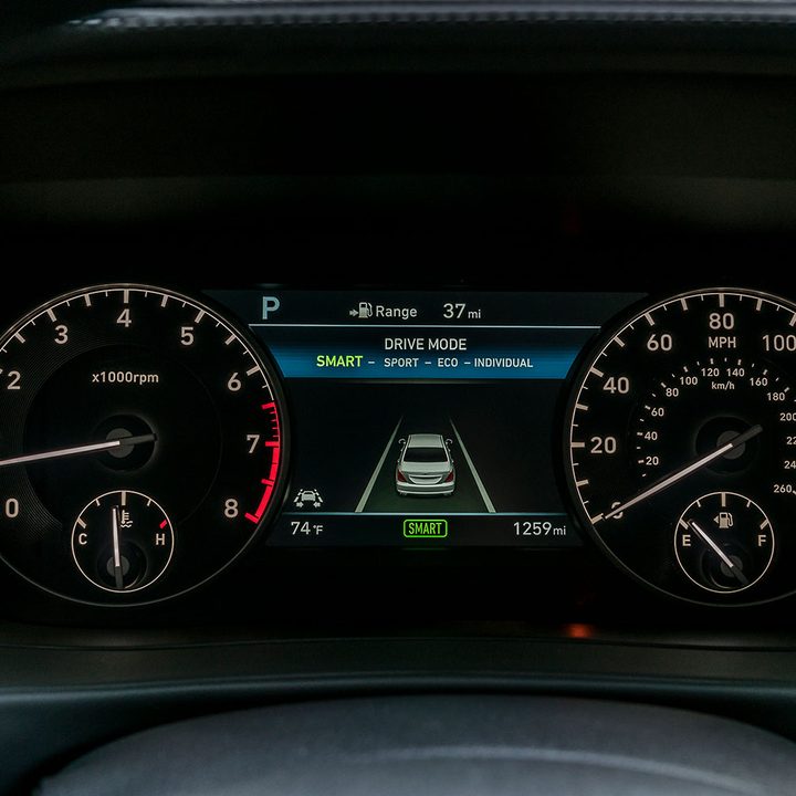 2017- Genesis G90