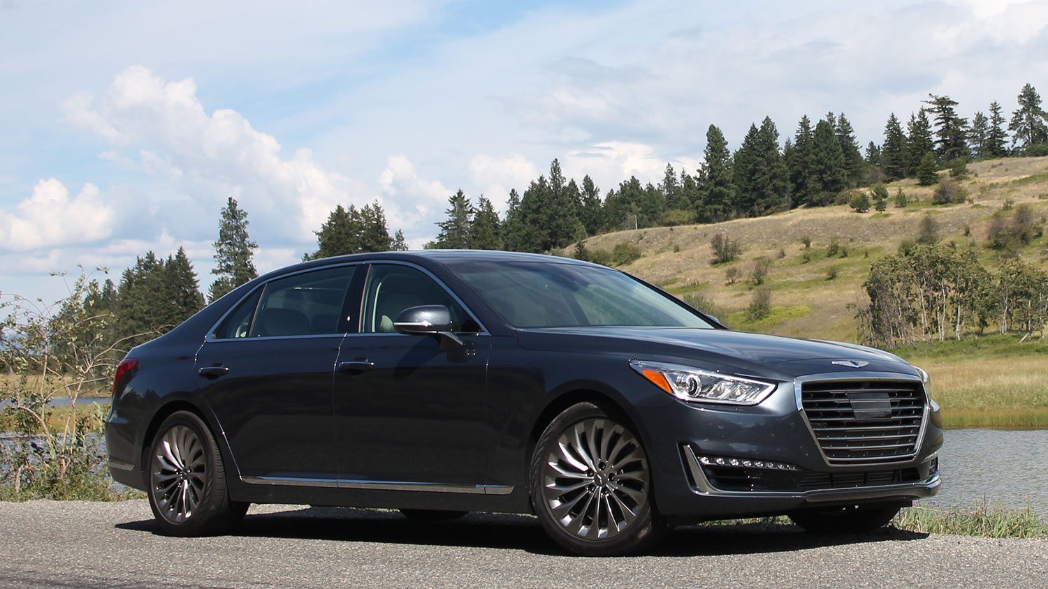 2017-Genesis-G90_feat.jpg?fit=