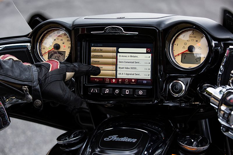 indian motorcycle ride command touchscreen 2017 imc infotainment roadmaster 09