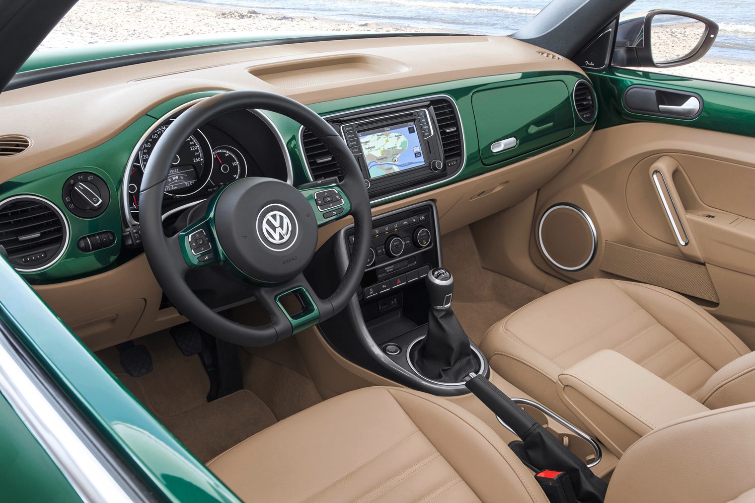 2017 volkswagen beetle news specs pictures 13