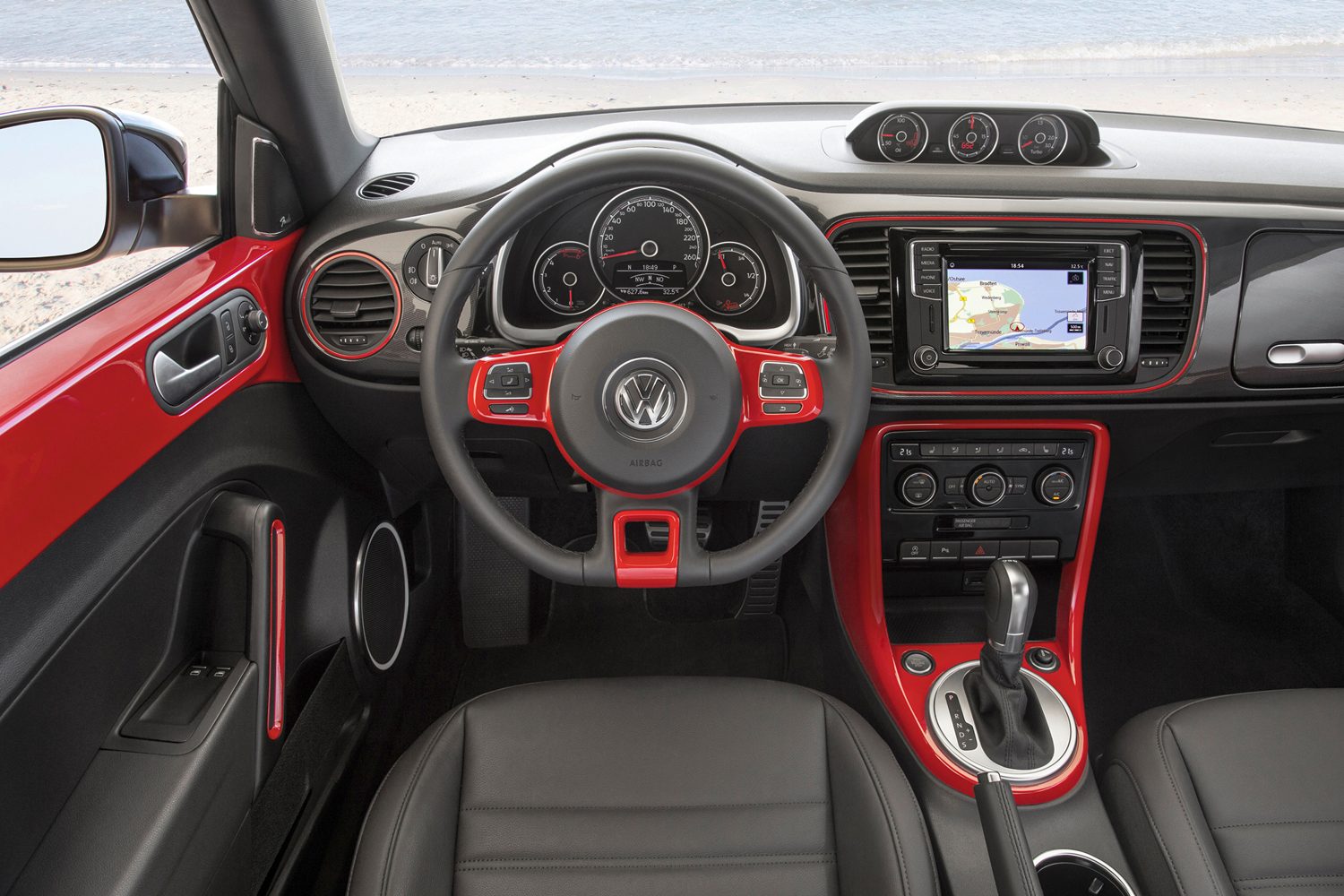 2017 volkswagen beetle news specs pictures 35
